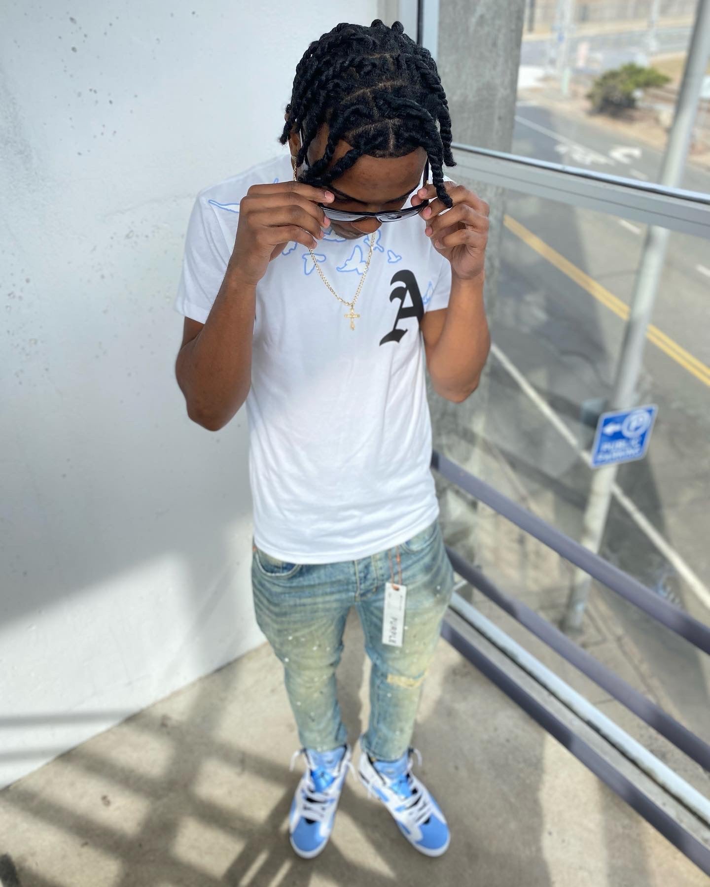 Christian Apparel: All Glory To God ‘Flocka Doves’ T-Shirt in Baby Blue with dove graphics, bold lettering, and Philippians 4:13. Great for Christian t-shirts, Christian streetwear, and Christian athletic wear.